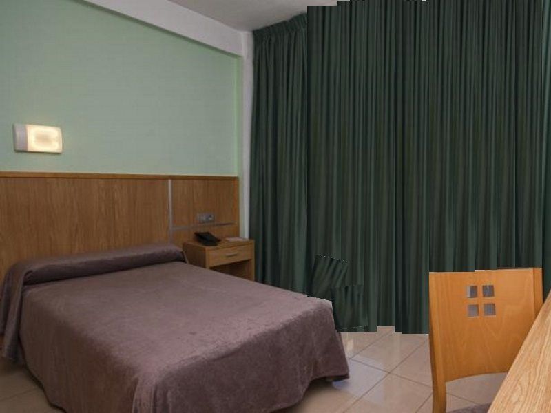 Hotel Perla Benidorm Kültér fotó