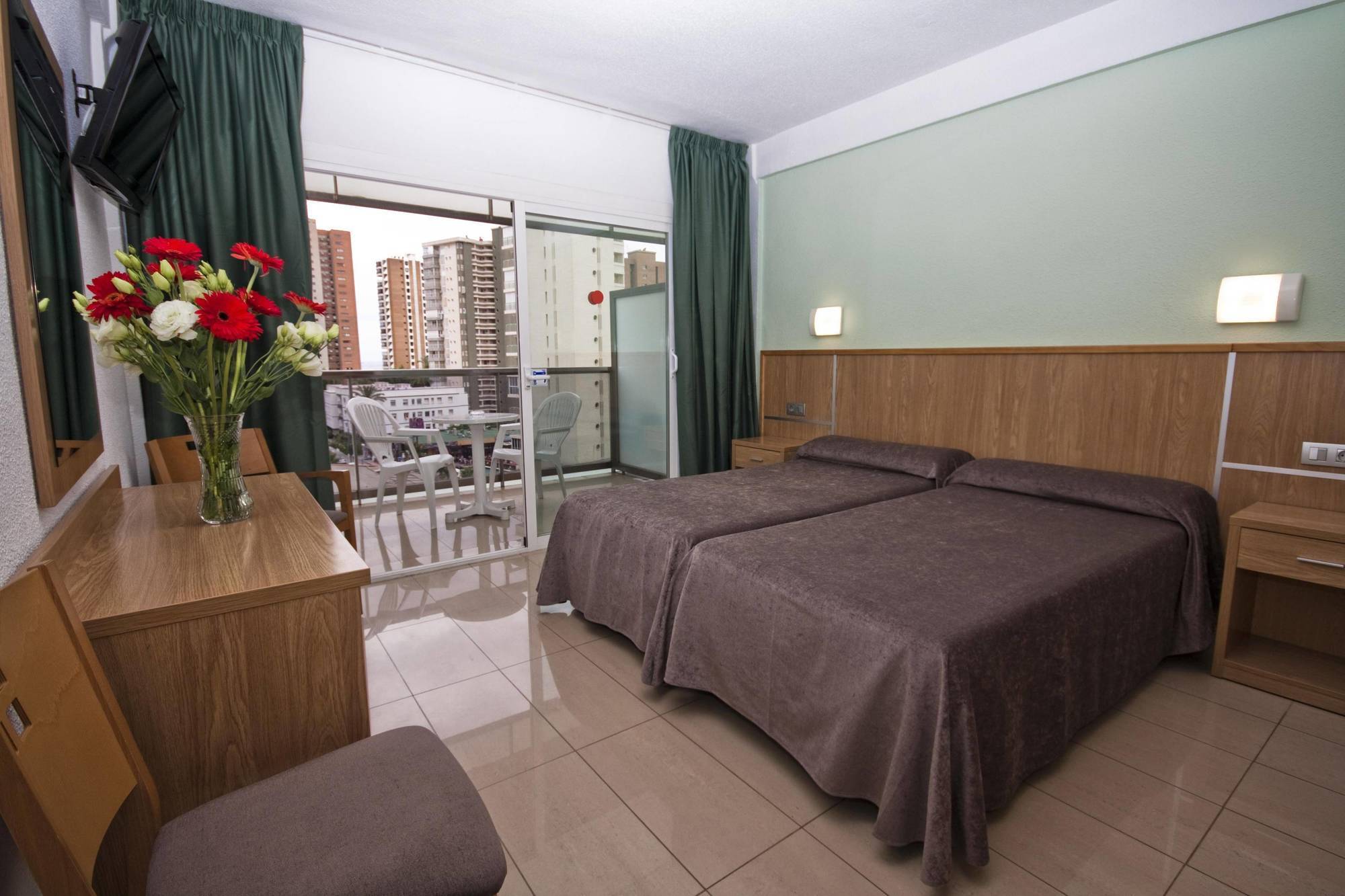 Hotel Perla Benidorm Kültér fotó